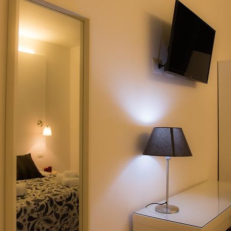 De Guestibus Hotell Rom Exteriör bild