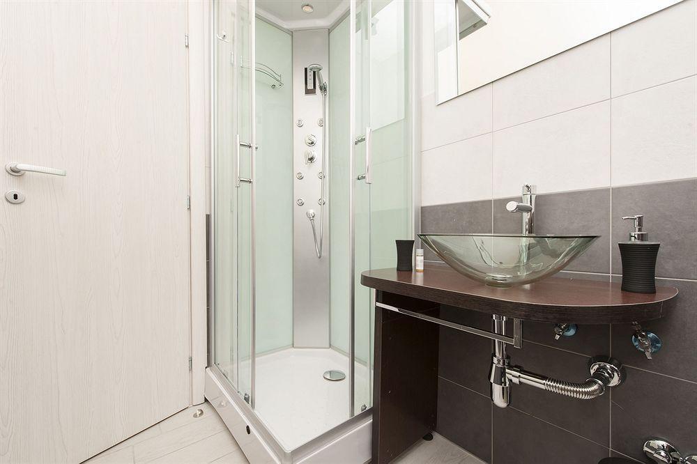 De Guestibus Hotell Rom Exteriör bild
